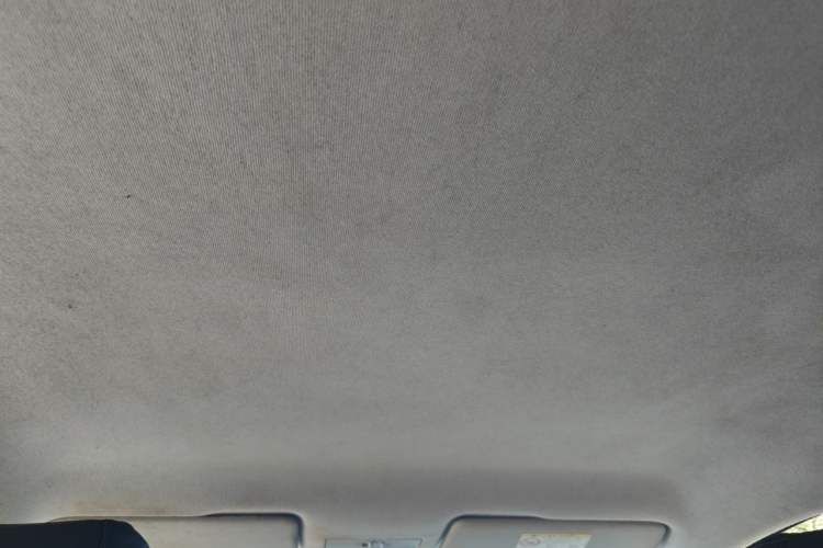 Used Volkswagen Jetta 2015 1.6L Manual Fashion Edition Headliner