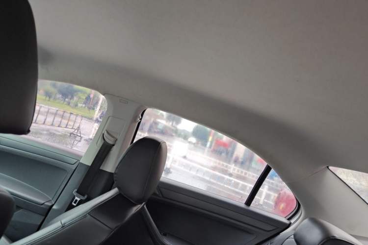 Used Volkswagen Jetta 2015 Value Edition 1.6L Manual Fashionable Style Headliner