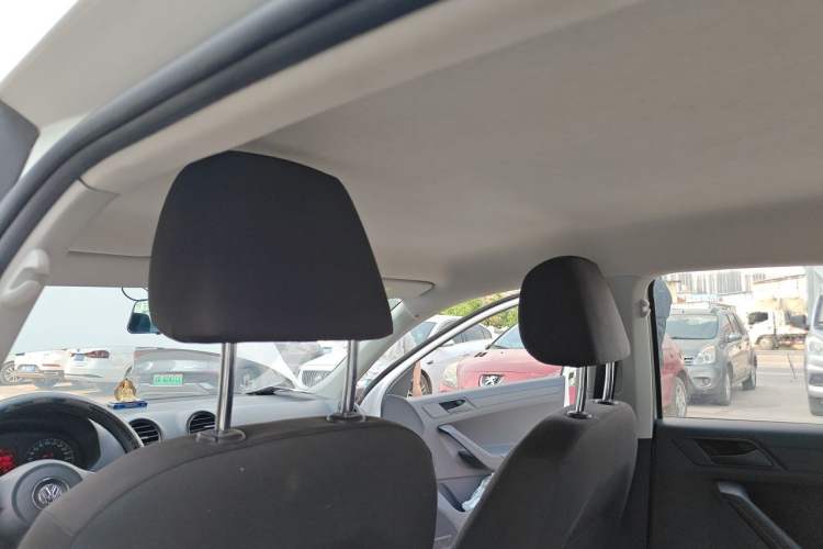 Used Volkswagen Jetta 2015 Value Edition 1.6L Manual Fashionable Style Headliner