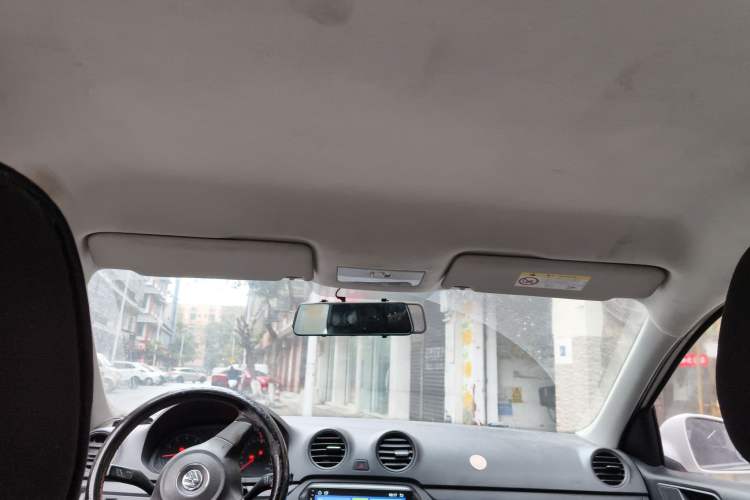 Used Volkswagen Jetta 2015 Zhuihui Edition 1.4L Manual Fashion Model Headliner