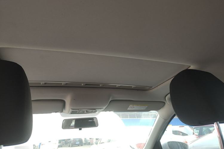 Used Volkswagen Jetta 2015 1.6L Automatic Comfort Model Headliner