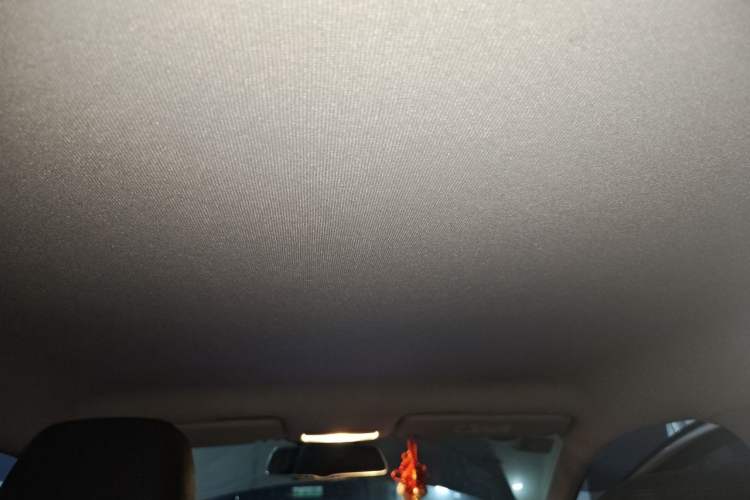 Used Volkswagen Jetta 2015 1.6L Manual Fashion Edition Headliner