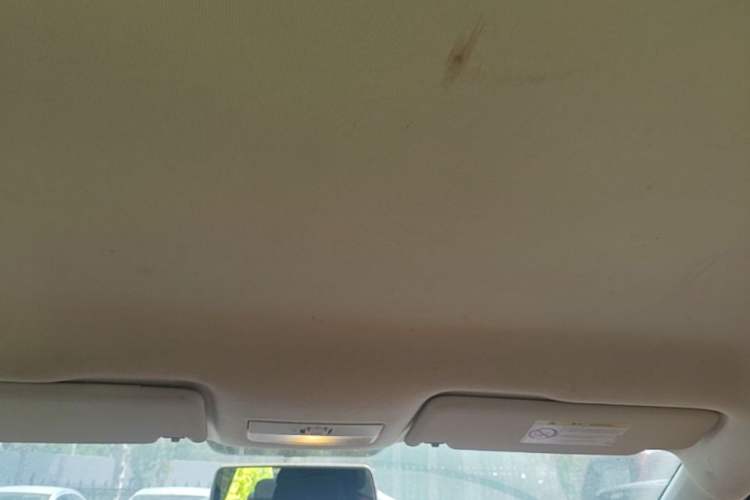 Used Volkswagen Jetta 2015 1.6L Manual Fashion Edition Headliner