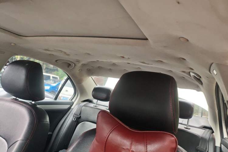 Used Volkswagen Jetta 2015 1.6L Manual Comfort Model Headliner