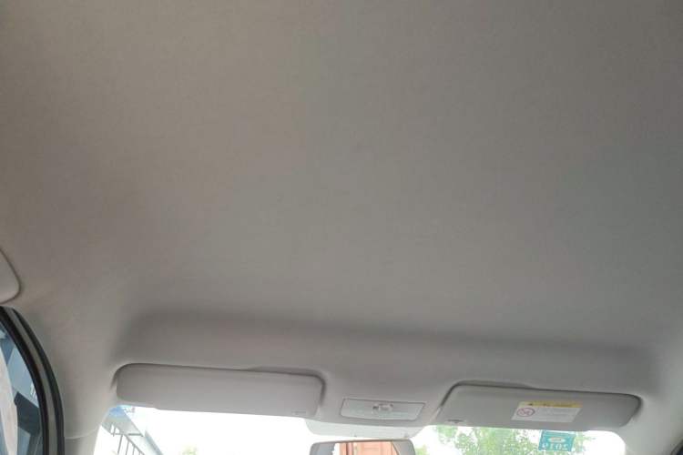 Used Volkswagen Jetta 2015 Value Edition 1.6L Manual Fashionable Style Headliner