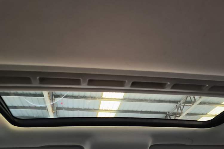 Used Volkswagen Jetta 2015 1.4L Manual Comfort Model Headliner