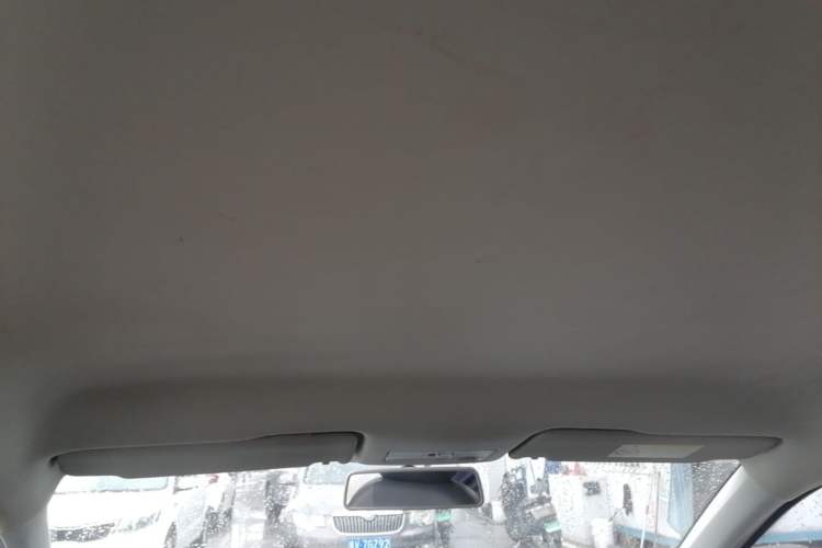 Used Volkswagen Jetta 2015 1.6L Manual Fashion Edition Headliner