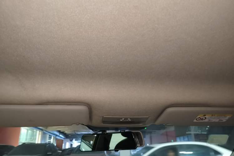 Used Volkswagen Jetta 2015 Value Edition 1.6L Manual Fashionable Style Headliner