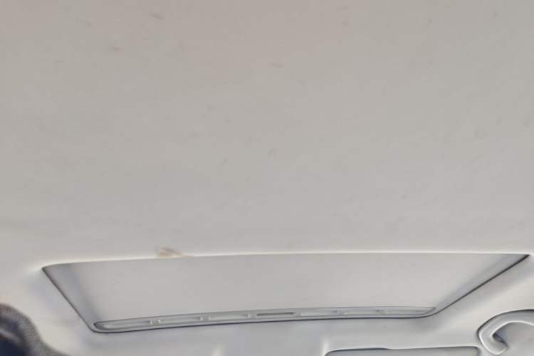 Used Volkswagen Jetta 2015 Value Edition 1.6L Automatic Comfort Version Headliner