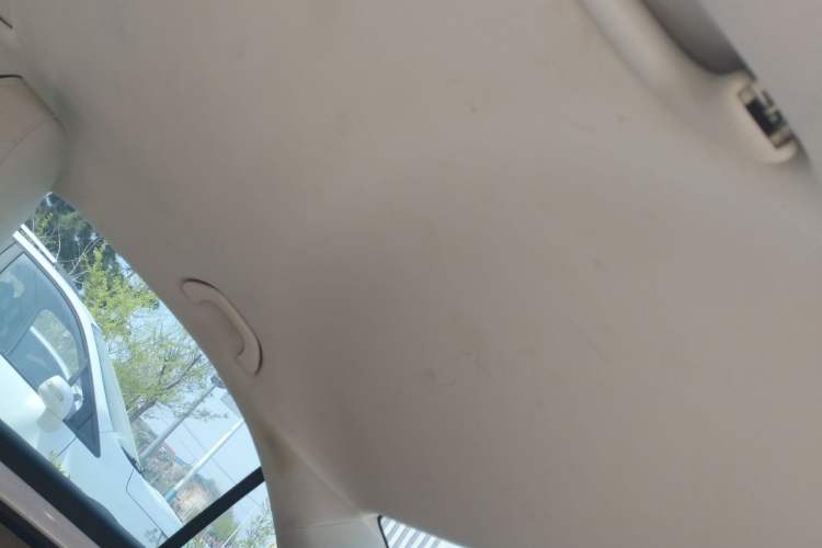 Used Volkswagen Jetta 2015 Value Edition 1.6L Automatic Comfort Version Headliner