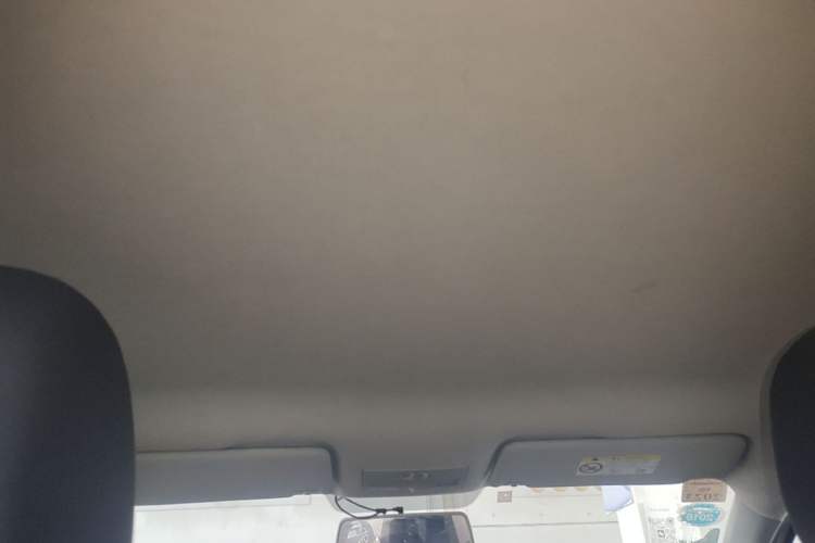 Used Volkswagen Jetta 2015 1.6L Manual Fashion Edition Headliner