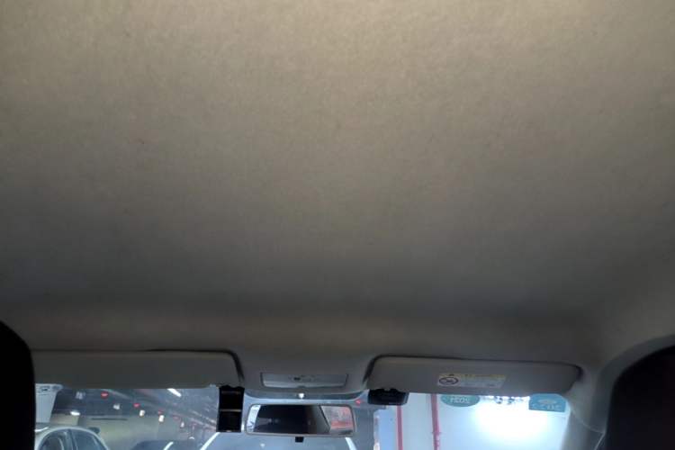 Used Volkswagen Jetta 2015 Value Edition 1.6L Manual Fashionable Style Headliner