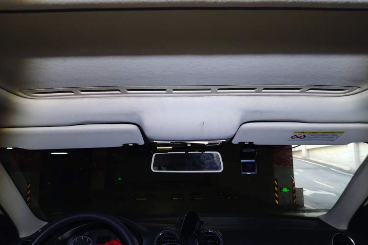 Used Volkswagen Jetta 2015 1.6L Automatic Comfort Model Headliner