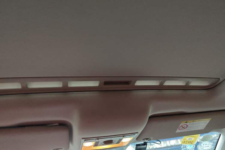 Used Volkswagen Jetta 2015 Zhuihui Edition 1.6L Manual Comfort Model Headliner