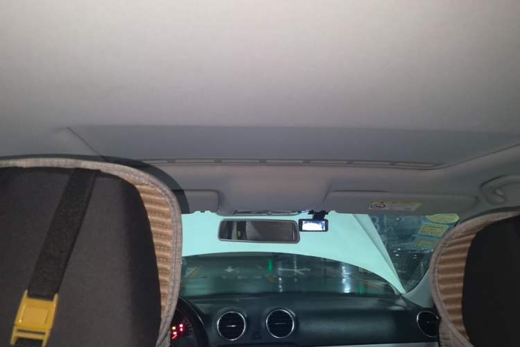 Used Volkswagen Jetta 2015 1.4L Manual Comfort Model Headliner