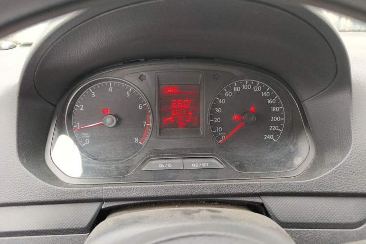 Used Volkswagen Jetta 2015 1.6L Manual Fashion Edition Instrument Cluster