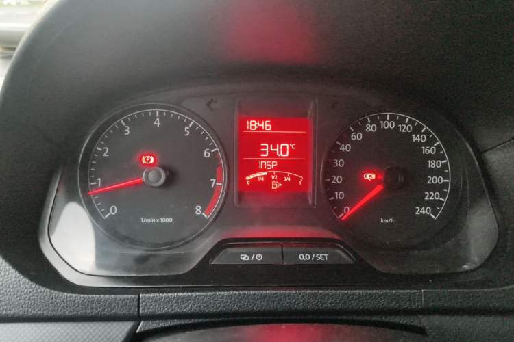 Used Volkswagen Jetta 2015 1.6L Manual Fashion Edition Instrument Cluster