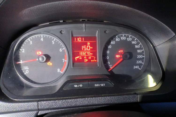 Used Volkswagen Jetta 2015 Zhuihui Edition 1.4L Manual Fashion Model Instrument Cluster