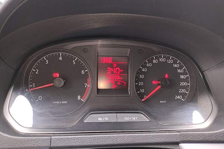 Used Volkswagen Jetta 2015 1.6L Manual Comfort Model Instrument Cluster