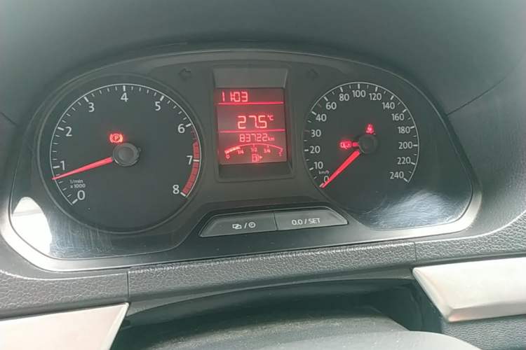 Used Volkswagen Jetta 2015 Value Edition 1.6L Manual Fashionable Style Instrument Cluster