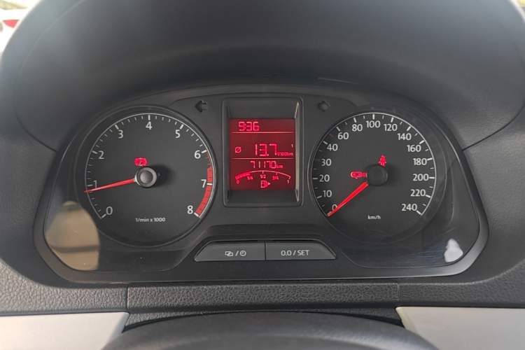 Used Volkswagen Jetta 2015 1.4L Manual Comfort Model Instrument Cluster