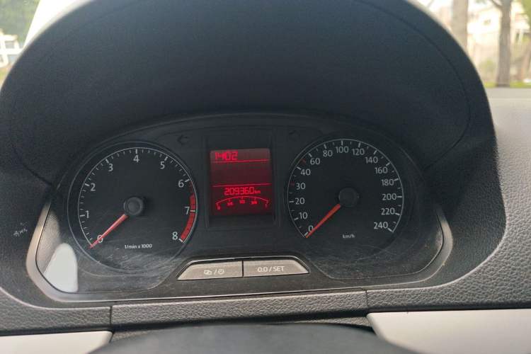 Used Volkswagen Jetta 2015 1.6L Manual Comfort Model Instrument Cluster