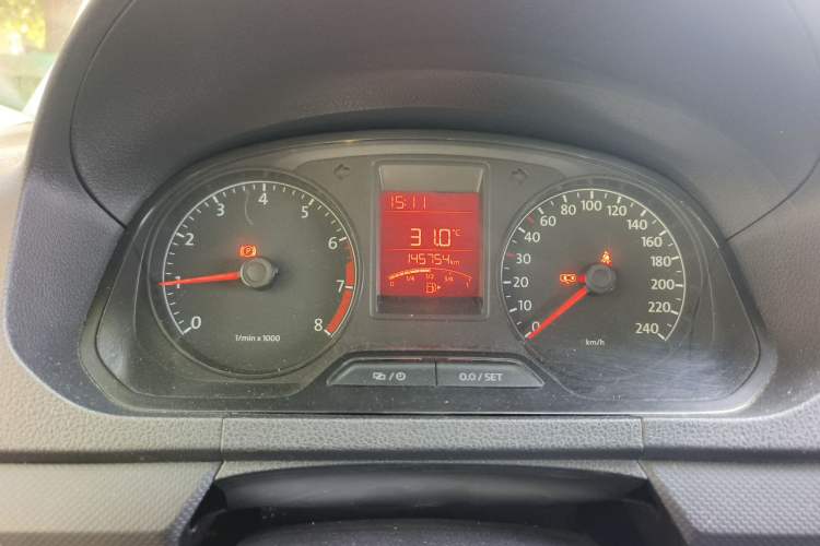 Used Volkswagen Jetta 2015 1.6L Manual Fashion Edition Instrument Cluster
