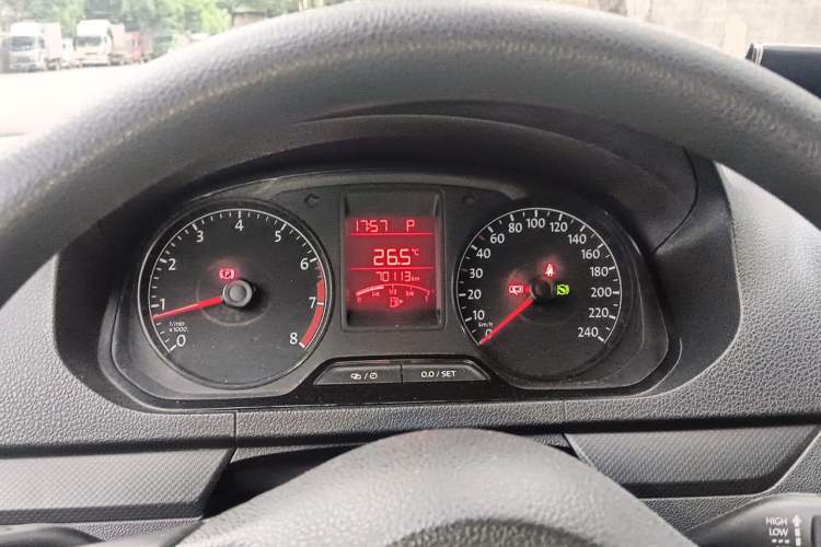 Used Volkswagen Jetta 2015 1.6L Automatic Fashion Model Instrument Cluster