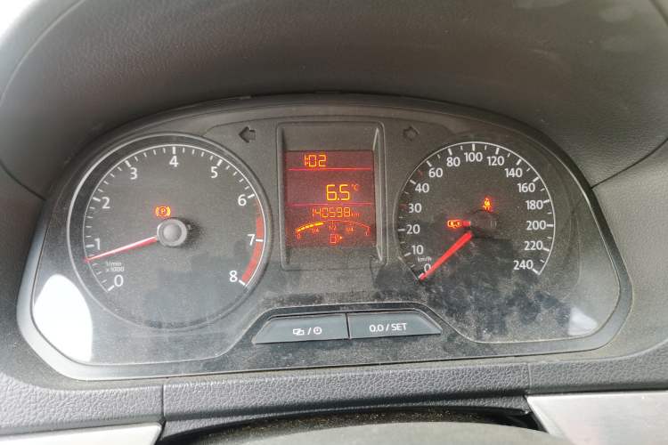 Used Volkswagen Jetta 2015 Zhuihui Edition 1.4L Manual Fashion Model Instrument Cluster