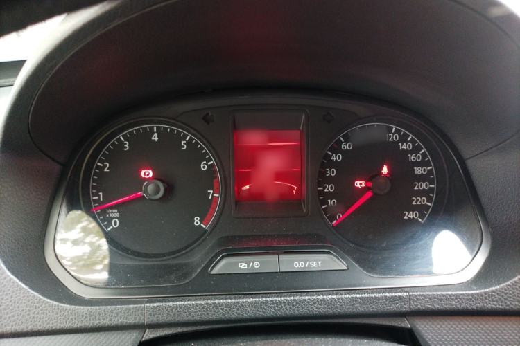 Used Volkswagen Jetta 2015 Zhuihui Edition 1.4L Manual Fashion Model Instrument Cluster
