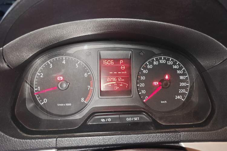 Used Volkswagen Jetta 2015 1.6L Automatic Comfort Model Instrument Cluster