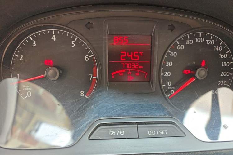 Used Volkswagen Jetta 2015 Value Edition 1.6L Manual Fashionable Style Instrument Cluster