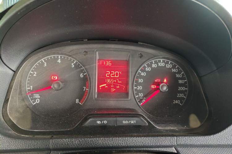 Used Volkswagen Jetta 2015 Zhuihui Edition 1.4L Manual Fashion Model Instrument Cluster