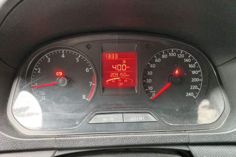 Used Volkswagen Jetta 2015 Zhuihui Edition 1.4L Manual Fashion Model Instrument Cluster