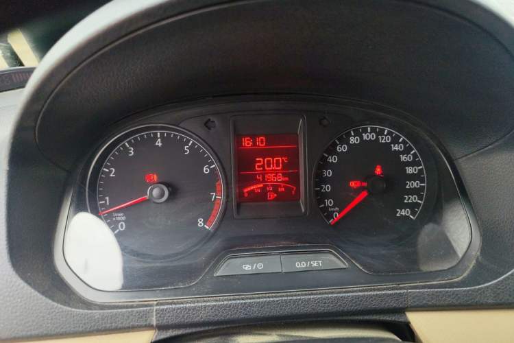 Used Volkswagen Jetta 2015 Zhuihui Edition 1.4L Manual Fashion Model Instrument Cluster