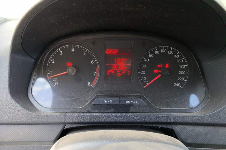 Used Volkswagen Jetta 2015 Value Edition 1.6L Manual Fashionable Style Instrument Cluster