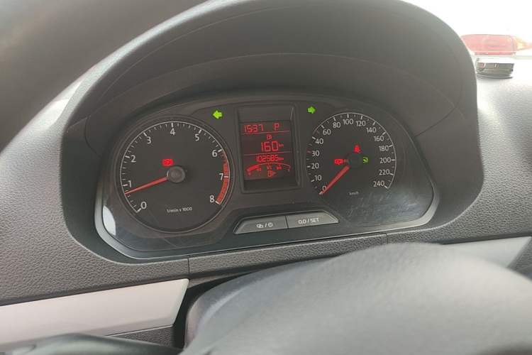 Used Volkswagen Jetta 2015 1.6L Automatic Comfort Model Instrument Cluster