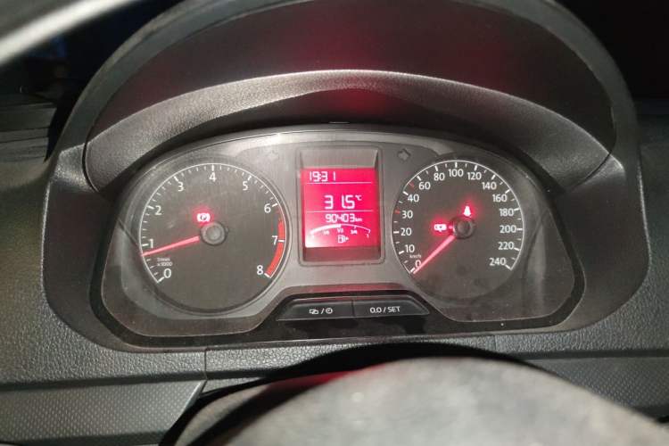Used Volkswagen Jetta 2015 1.6L Manual Fashion Edition Instrument Cluster