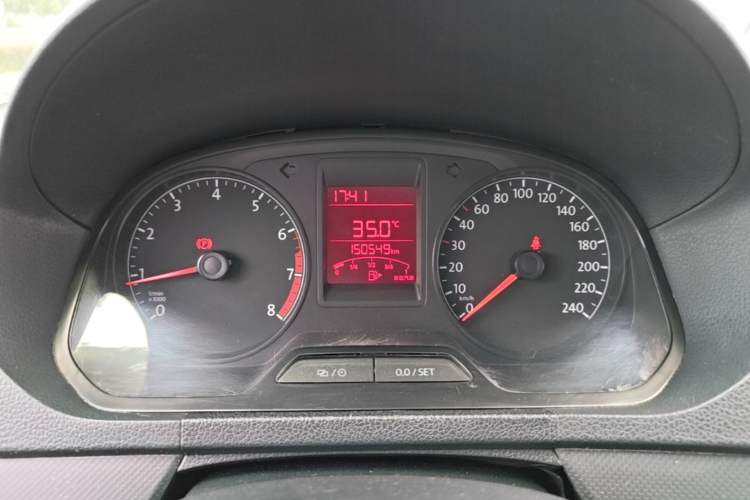 Used Volkswagen Jetta 2015 Value Edition 1.6L Manual Fashionable Style Instrument Cluster