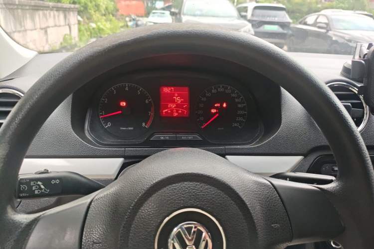Used Volkswagen Jetta 2015 1.6L Manual Comfort Model Instrument Cluster