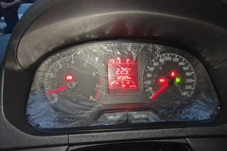 Used Volkswagen Jetta 2015 Value Edition 1.6L Automatic Fashion Version Instrument Cluster