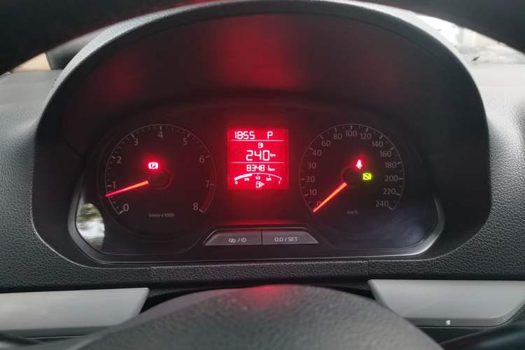 Used Volkswagen Jetta 2015 1.6L Automatic Comfort Model Instrument Cluster