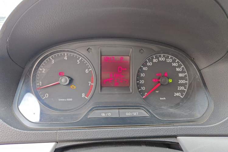 Used Volkswagen Jetta 2015 1.6L Automatic Comfort Model Instrument Cluster
