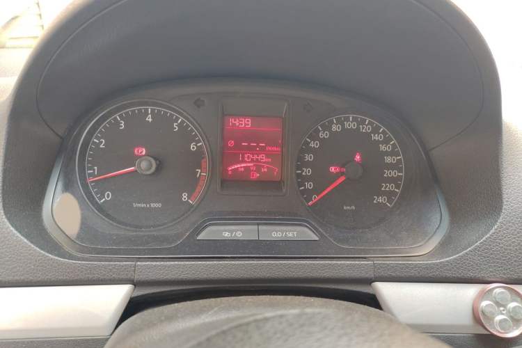 Used Volkswagen Jetta 2015 1.6L Manual Comfort Model Instrument Cluster