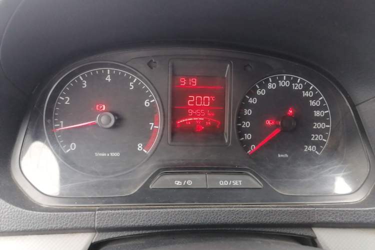 Used Volkswagen Jetta 2015 1.6L Manual Fashion Edition Instrument Cluster