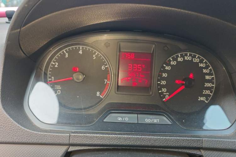 Used Volkswagen Jetta 2015 1.4L Manual Fashion Model Instrument Cluster