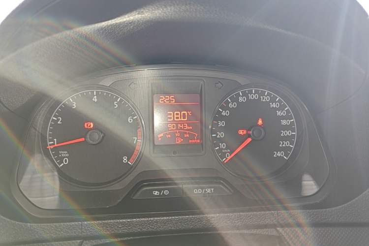 Used Volkswagen Jetta 2015 Value Edition 1.6L Manual Fashionable Style Instrument Cluster