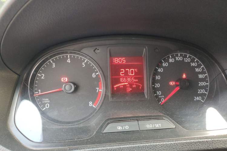 Used Volkswagen Jetta 2015 Value Edition 1.6L Manual Fashionable Style Instrument Cluster