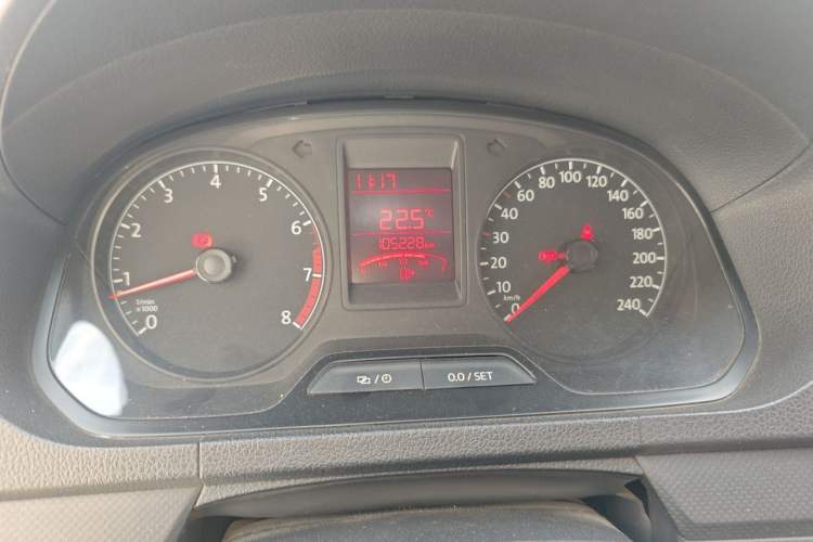 Used Volkswagen Jetta 2015 Value Edition 1.6L Manual Fashionable Style Instrument Cluster