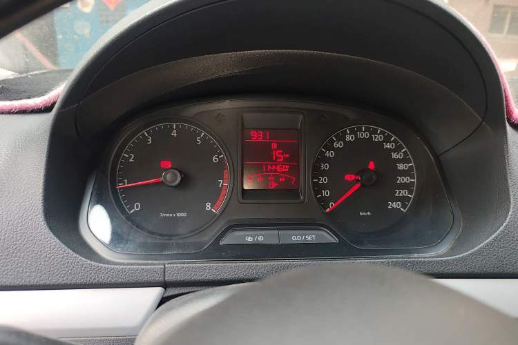Used Volkswagen Jetta 2015 1.4L Manual Comfort Model Instrument Cluster